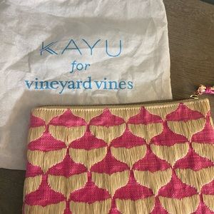 Vineyard Vines raffia clutch